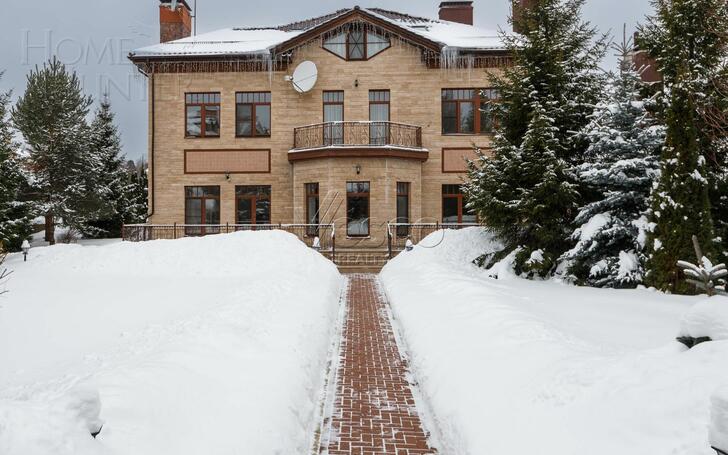 2-этажный коттедж 1 378 м² с отделкой