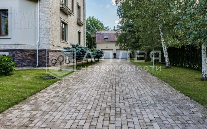 2-этажный коттедж 540 м² с отделкой