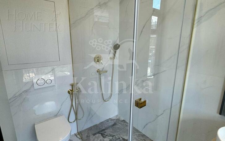3-этажный таунхаус 240 м² с отделкой