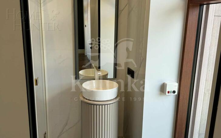 3-этажный таунхаус 240 м² с отделкой