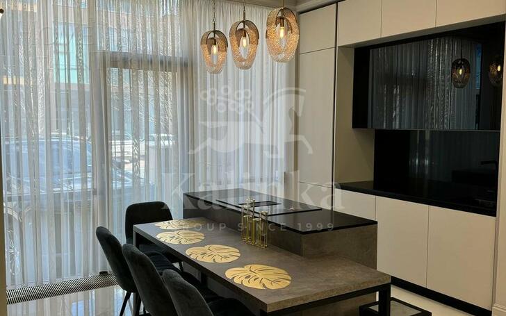 3-этажный таунхаус 240 м² с отделкой