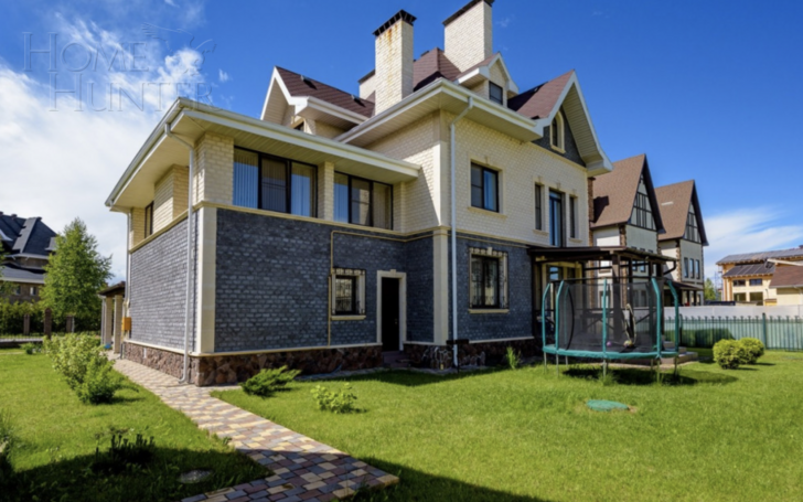 2-этажный коттедж 490 м² с отделкой