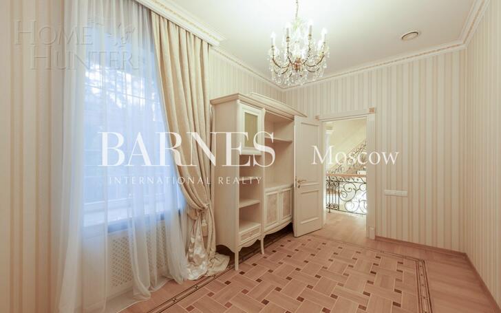 2-этажный коттедж 1 250 м² с отделкой