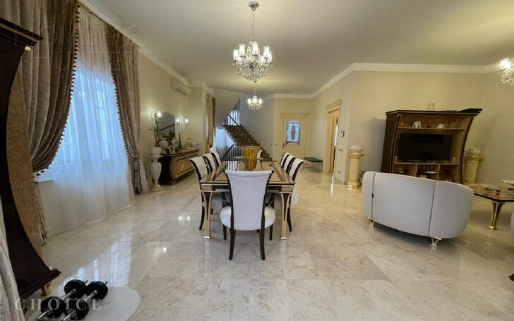 2-этажный таунхаус 350 м² с отделкой
