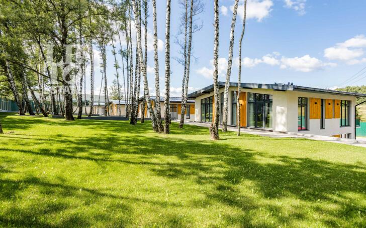 2-этажный коттедж 260 м² с отделкой