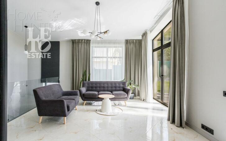 2-этажный коттедж 260 м² с отделкой