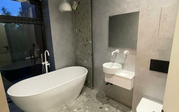 3-этажный таунхаус 240 м² с отделкой