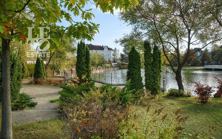 2-этажный коттедж 355 м² с отделкой