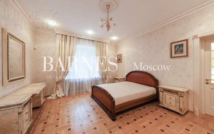 2-этажный коттедж 1 250 м² с отделкой