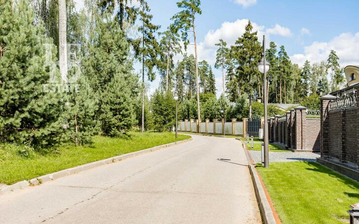 2-этажный коттедж 526 м² без отделки