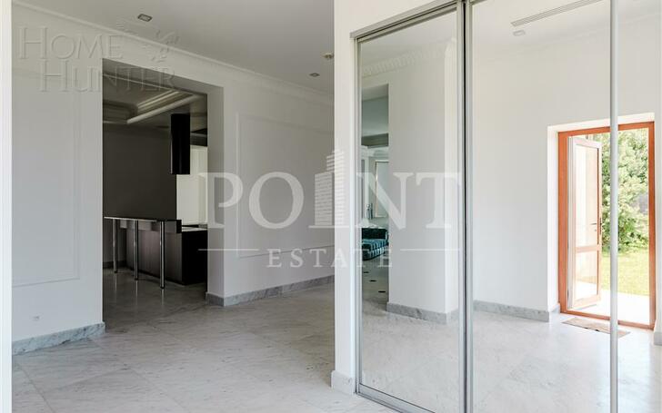 2-этажный коттедж 600 м² с отделкой