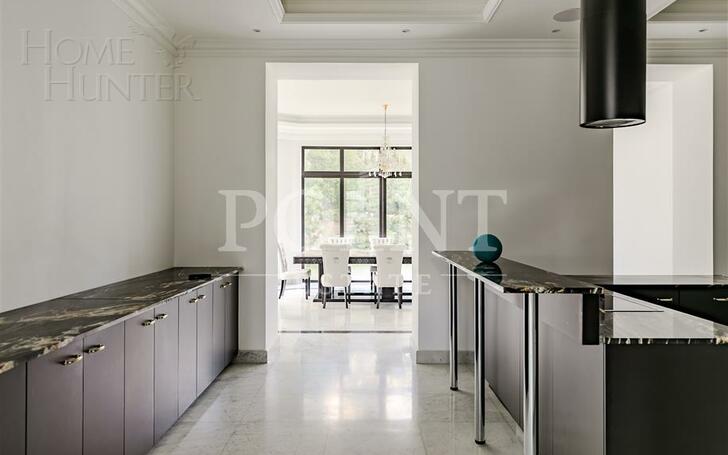 2-этажный коттедж 600 м² с отделкой
