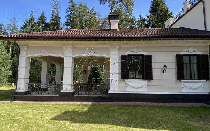 3-этажный коттедж 2 000 м² с отделкой