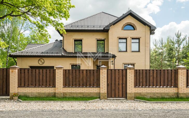 2-этажный коттедж 272 м² с отделкой