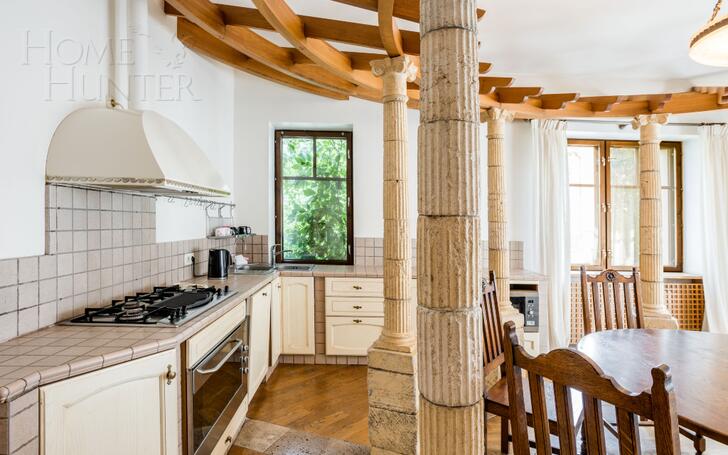 2-этажный коттедж 720 м² с отделкой