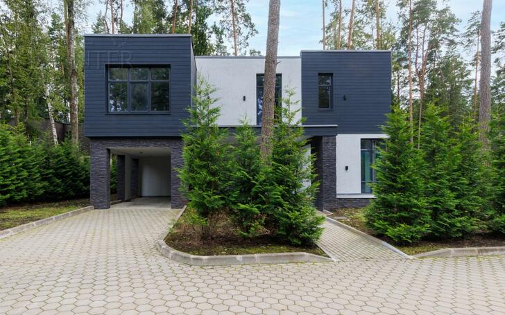 2-этажный коттедж 300.3 м² с отделкой