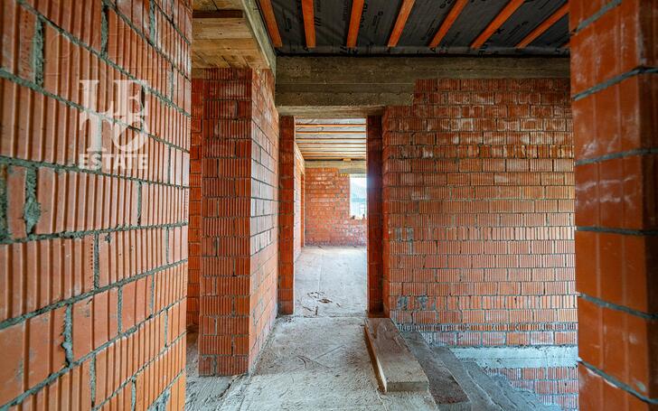2-этажный коттедж 251 м² без отделки