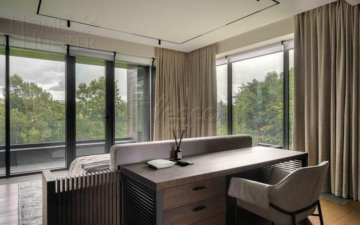 3-этажный коттедж 2 150 м² с отделкой