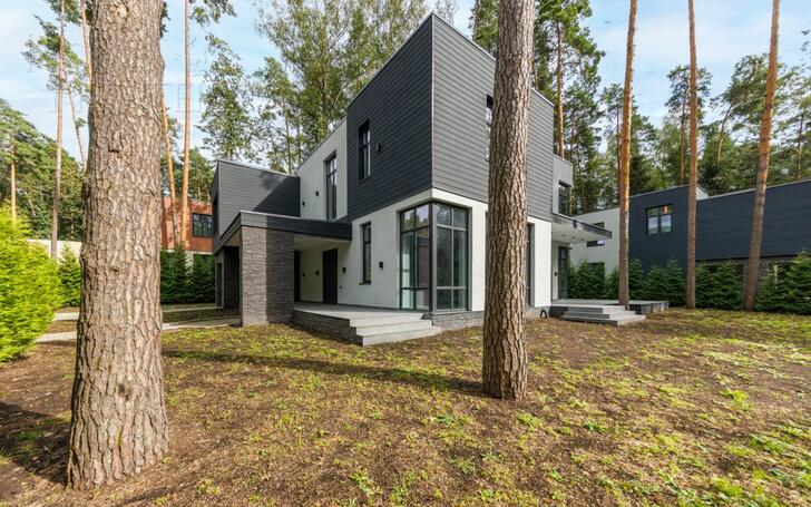 2-этажный коттедж 300.3 м² с отделкой