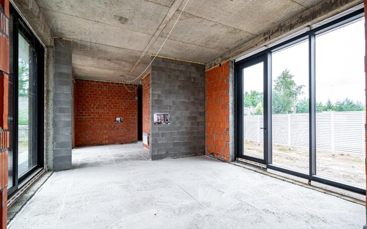 2-этажный коттедж 550 м² без отделки