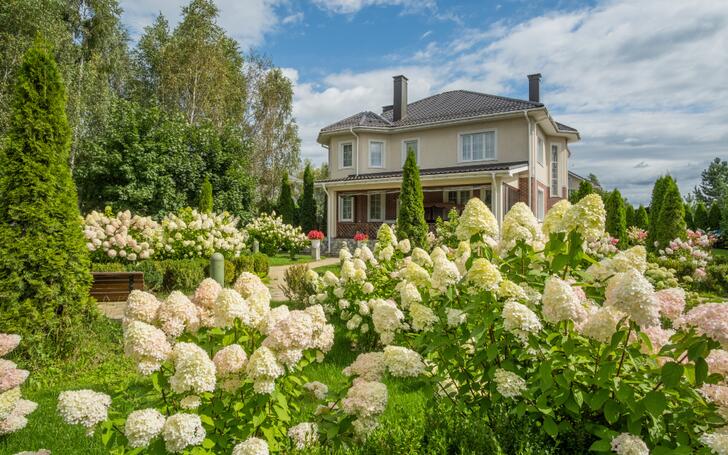 2-этажный коттедж 400 м² с отделкой