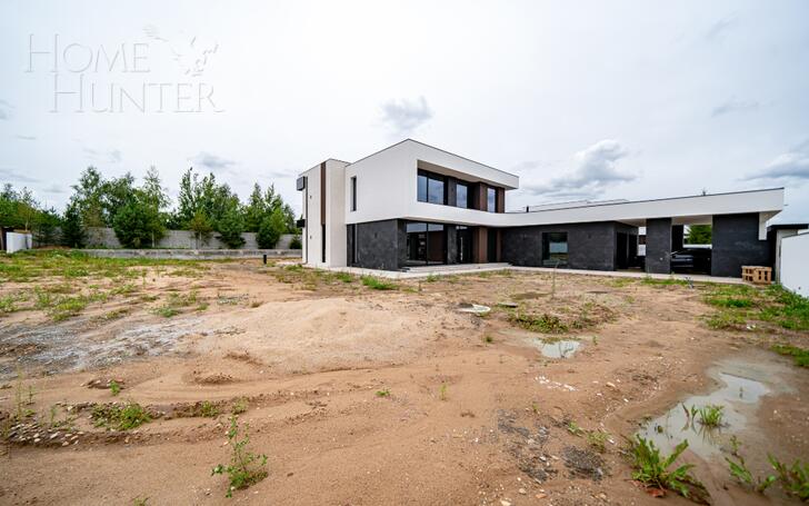 2-этажный коттедж 550 м² без отделки
