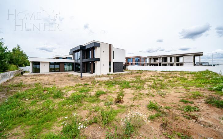 2-этажный коттедж 550 м² без отделки