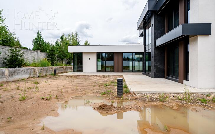 2-этажный коттедж 550 м² без отделки