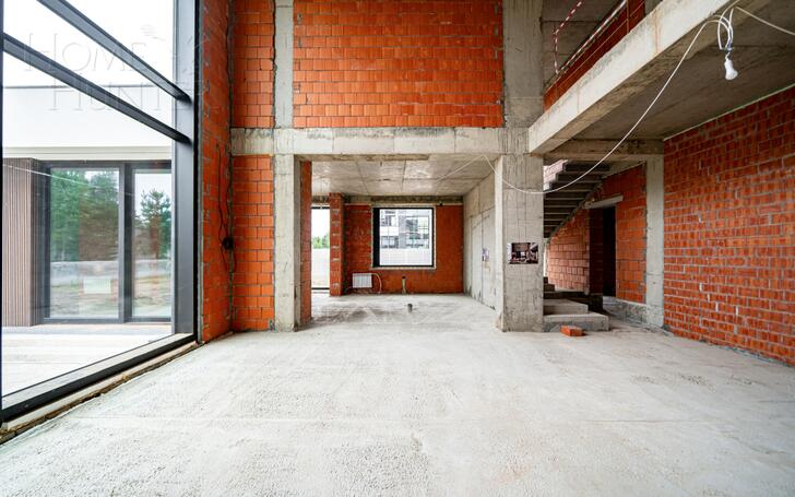 2-этажный коттедж 550 м² без отделки