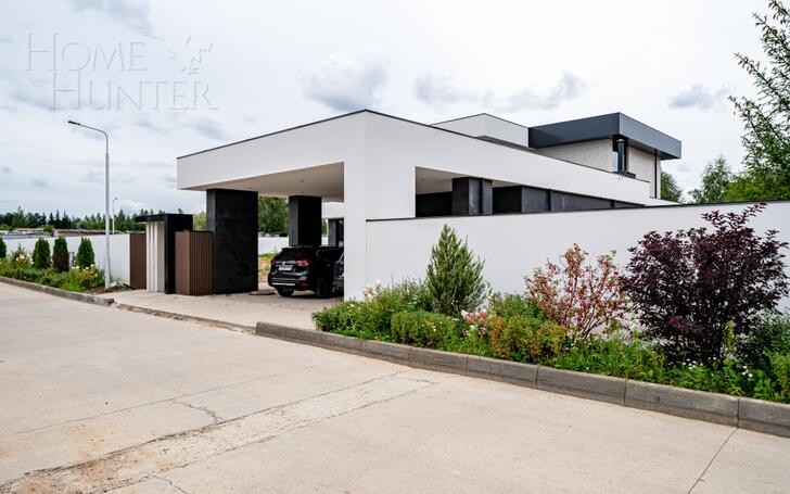 2-этажный коттедж 550 м² без отделки