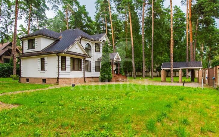 2-этажный коттедж 350 м² с отделкой