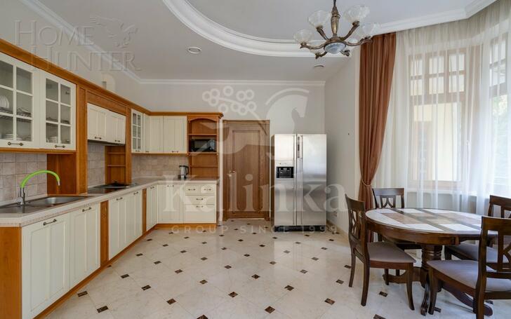 2-этажный коттедж 350 м² с отделкой