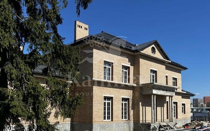 2-этажный коттедж 1 320 м² без отделки