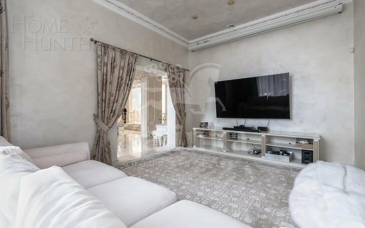 2-этажный коттедж 1 000 м² с отделкой