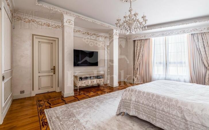 2-этажный коттедж 1 000 м² с отделкой