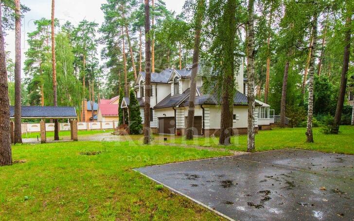 2-этажный коттедж 350 м² с отделкой