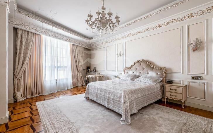 2-этажный коттедж 1 000 м² с отделкой