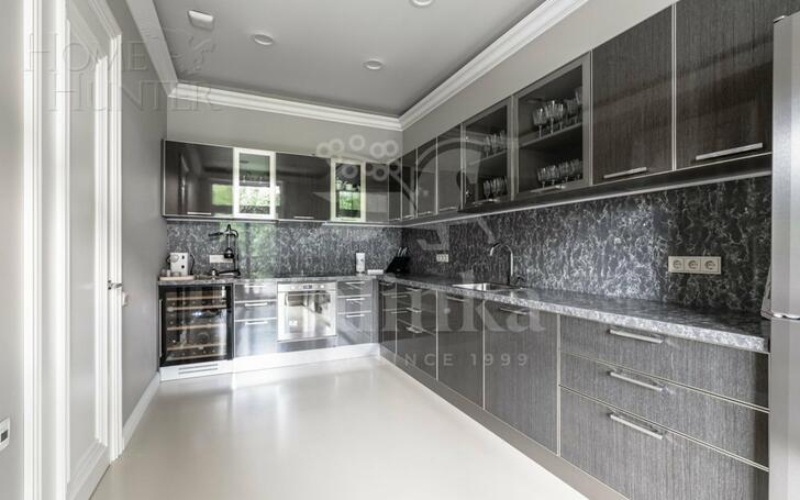 2-этажный коттедж 1 258 м² с отделкой
