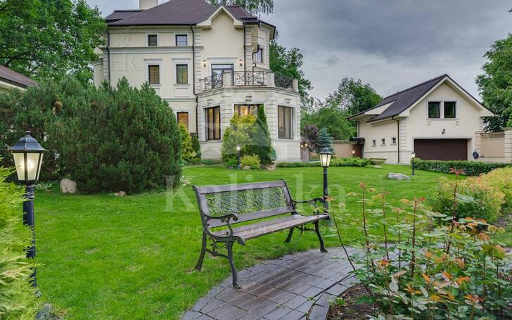 3-этажный коттедж 622 м² с отделкой