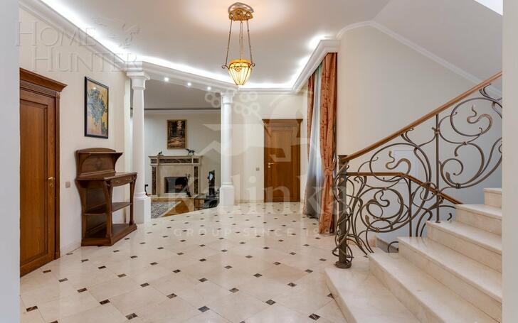 2-этажный коттедж 350 м² с отделкой