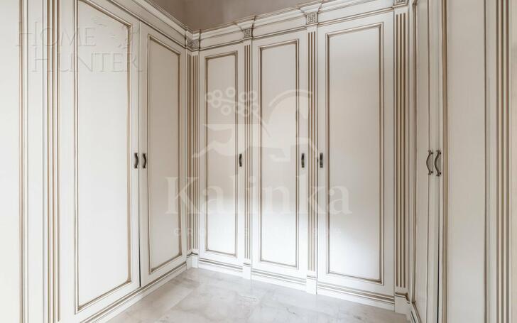 2-этажный коттедж 1 000 м² с отделкой