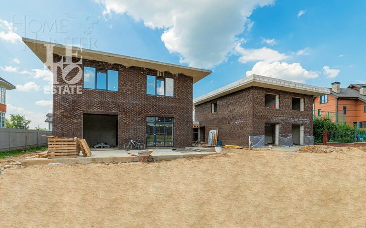 2-этажный коттедж 320 м² с отделкой