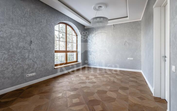 2-этажный коттедж 1 000 м² с отделкой