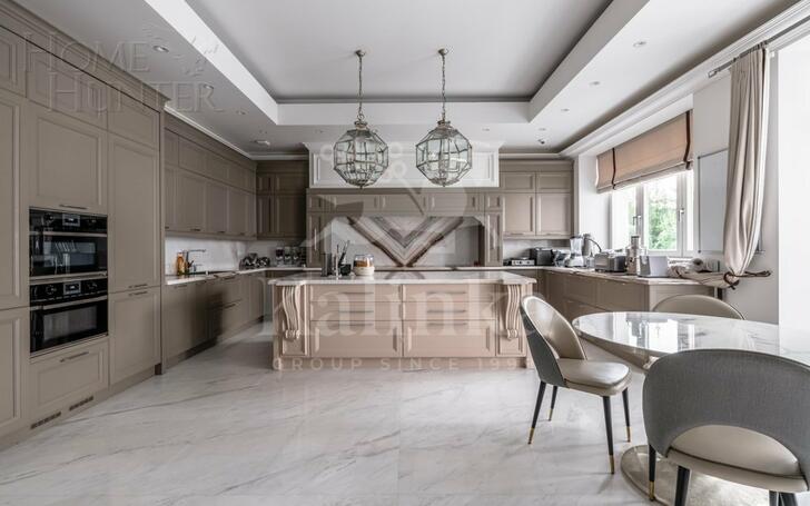 2-этажный коттедж 1 258 м² с отделкой