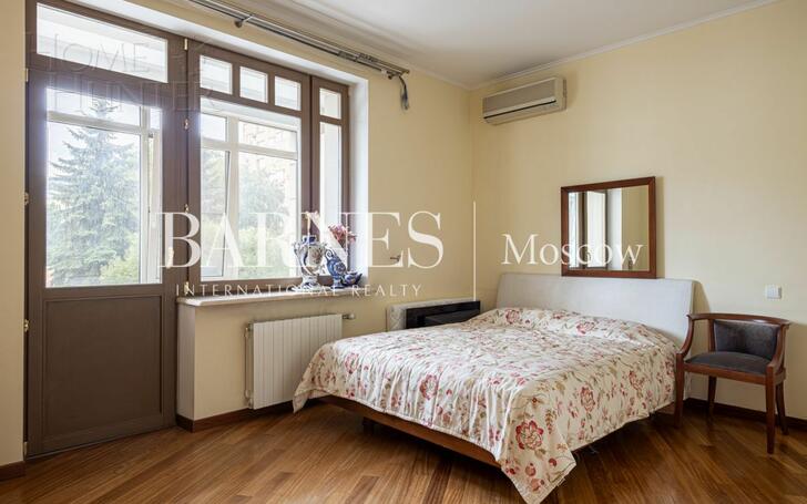 4-КОМН. КВАРТИРА С ОТДЕЛКОЙ 145.9 М² НА 2 ЭТАЖЕ