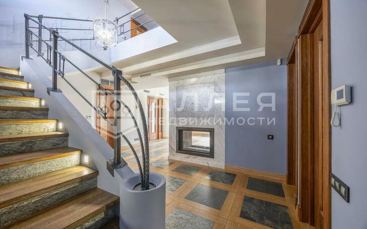 2-этажный коттедж 428 м² с отделкой