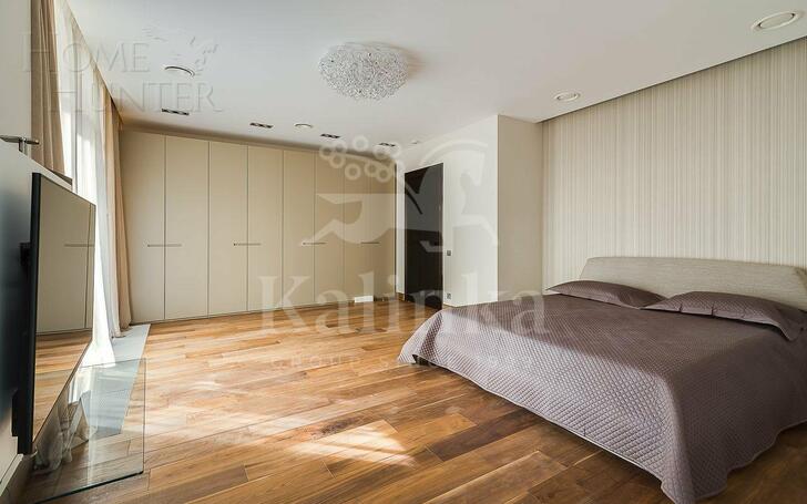 2-этажный таунхаус 350 м² с отделкой