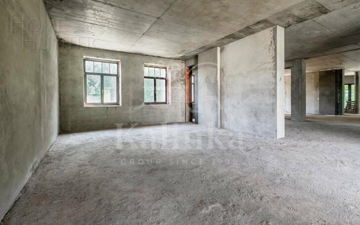2-этажный коттедж 1 300 м² без отделки