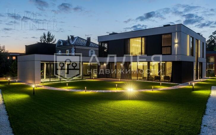 2-этажный коттедж 550 м² с отделкой
