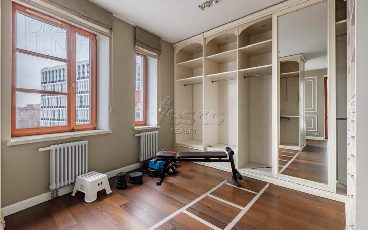 3-КОМН. КВАРТИРА С ОТДЕЛКОЙ 200 М² НА 11 ЭТАЖЕ